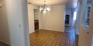 Adorable 2 bedroom 2 bathroom with 1 car garage attached Gallery 13