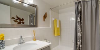 Shirlington House Gallery 13