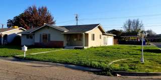 1013 East Vandalia Avenue Gallery 1