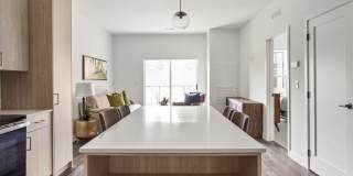 Station 250 Mundelein Gallery 13