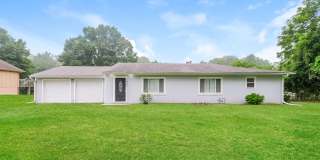 3 BR / 2.5BA | Updated Single Family Home | 2-Car Garage Parking | Private backyard! Gallery 1