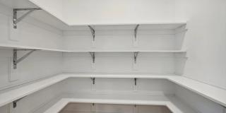 526 Riverfront Ln Gallery 30