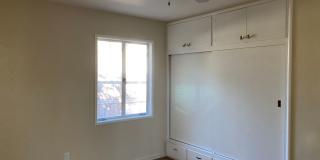 Quaint 2 Bedroom Duplex Gallery 8