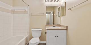 Alexander Crossing Apartments & Townhomes Gallery 22