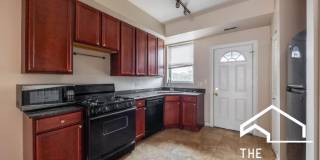 7462 North Greenview Ave. 7462 North Greenview Ave. Gallery 1