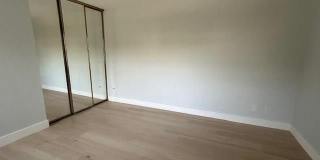2807 SW LAKEMONT Place Gallery 17