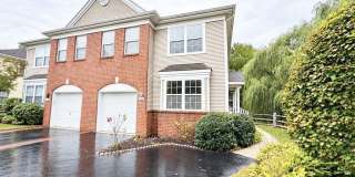 224 FOUNTAYNE LANE Gallery 1