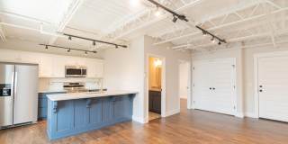 614 E Main Street Gallery 1