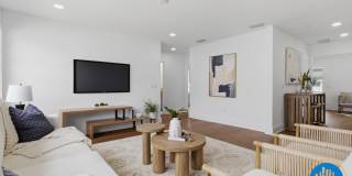 3015 W North B St Gallery 8