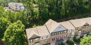 1798 Oakbrook Lane NW Gallery 39