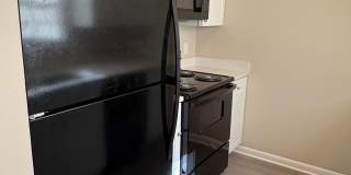 Newly Major Renovated Beverly Manor Gallery 5