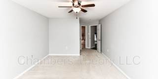 275 S Pickett St Gallery 18