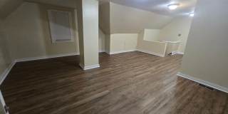 115 Lloyd St Gallery 1