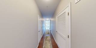 Beautifully maintained 2Bed/2Bath Condo - Great Location Gallery 11