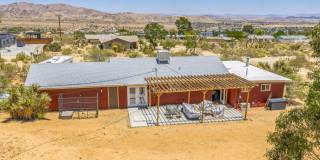 3 Bedroom 1.5 Bath Modern Farmhouse near JT National Park * MOVE IN SPECIAL* Gallery 29