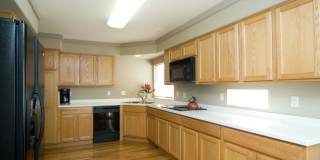 Bright Broomfield Home in Broadlands Cottages Gallery 6