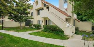 Beautifully Vista Upgraded Upstairs Corner Condo Gallery 1