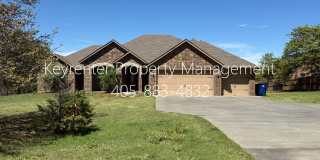 Beautiful Upscale 3BD/3BTH + Office Home on Over an Acre in Choctaw Gallery 6