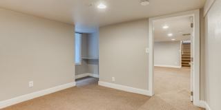 4435 Clay Street Gallery 29