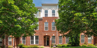 43580 POPES CREEK Square Gallery 1