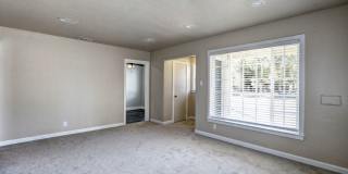 5400-5402 Folsom Blvd Gallery 13