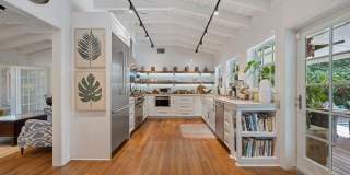 302 NW 16th Street Gallery 15