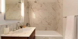 325 Lexington Avenue Gallery 4