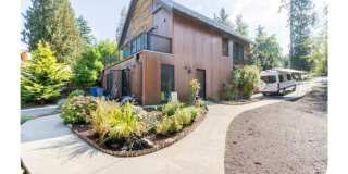 Charming 1BR Condo in Kenmore in forest settings Gallery 1