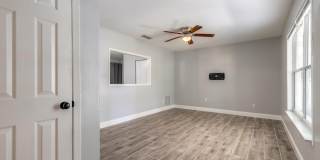 109 S Colorado Avenue Gallery 5