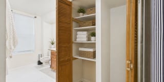 AUGUST 13 Charming 3 Bed Fairmount Home with Central Air, Laundry & Outdoor Spaces Gallery 10
