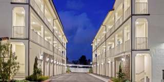 The Commodore Apartments Gallery 21