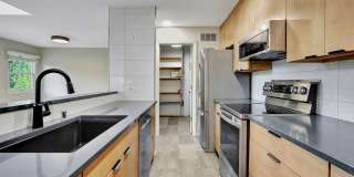 Spacious and bright condo located in a quiet area that boasts the perfect combination of style and comfort. Gallery 15
