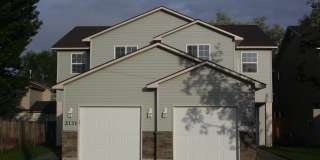 2131 Amy | Spacious Boise Townhome Near BSU, Lawn Care Included! Gallery 1