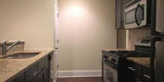 5111 S. Kimbark Avenue Gallery 7