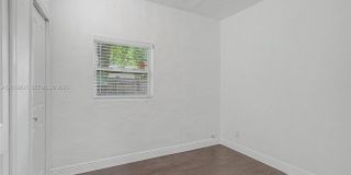 5917 SW 62nd Ter Gallery 10