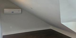 3 Bedroom Plus Home with Roof Top Deck Gallery 23