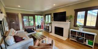 4Bd/2.75Ba Seattle Home Gallery 11