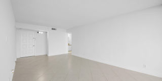 105 Lake Emerald Drive Gallery 5