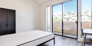 1751 Malcolm Ave - Student Housing Gallery 15