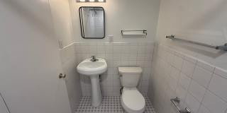 5424 Fifth Avenue Gallery 323