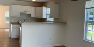 Three Bedroom, Two Bath House on Masonboro Loop Gallery 12