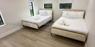 905 SW 13th Ct Gallery 12