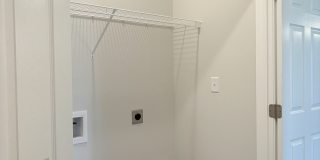5150 Bakers Spg St Gallery 13