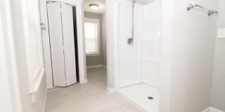 23304 Cayuga Ave Gallery 12