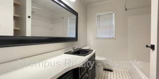 633 White St Gallery 24