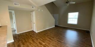 3 Bedroom 2 Bathroom Duplex Gallery 19