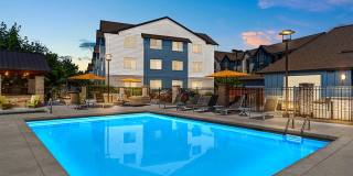 Victory Flats at Elmonica Station Apartments Gallery 9