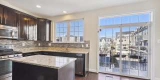 67 LINDEN Place Gallery 12