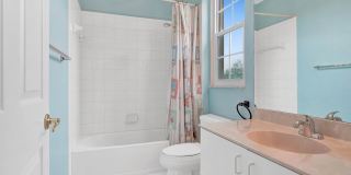 Amazing 4 Bedroom, 3 Bath home plus large 21'x11' loft located in Parkland Isles! Gallery 43