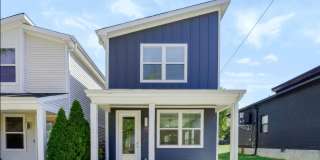 Stunning 3BD/2.5BA home in Nashville's Buena Vista Heights! Fenced-in backyard! Gallery 1
